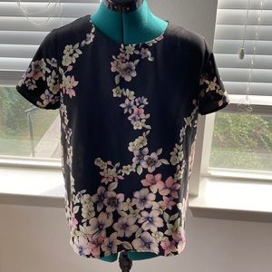 Forever 21 black short sleeve floral shirt.